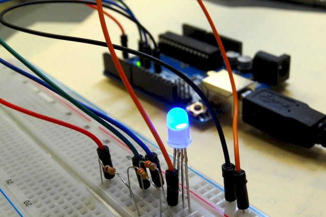 Arduino LESSON 13: Controlling RGB LED with Arduino